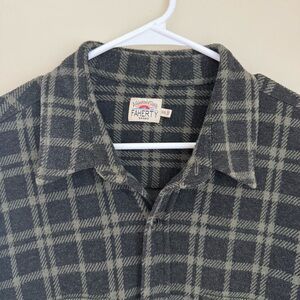Faherty Charcoal and Olive Green Legend Sweater - Men’s XXL